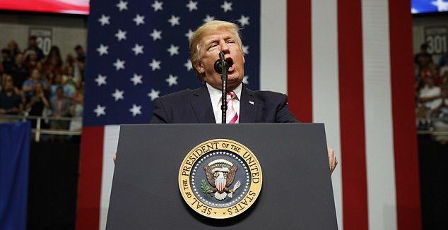 Trump visitará Puerto Rico el martes próximo