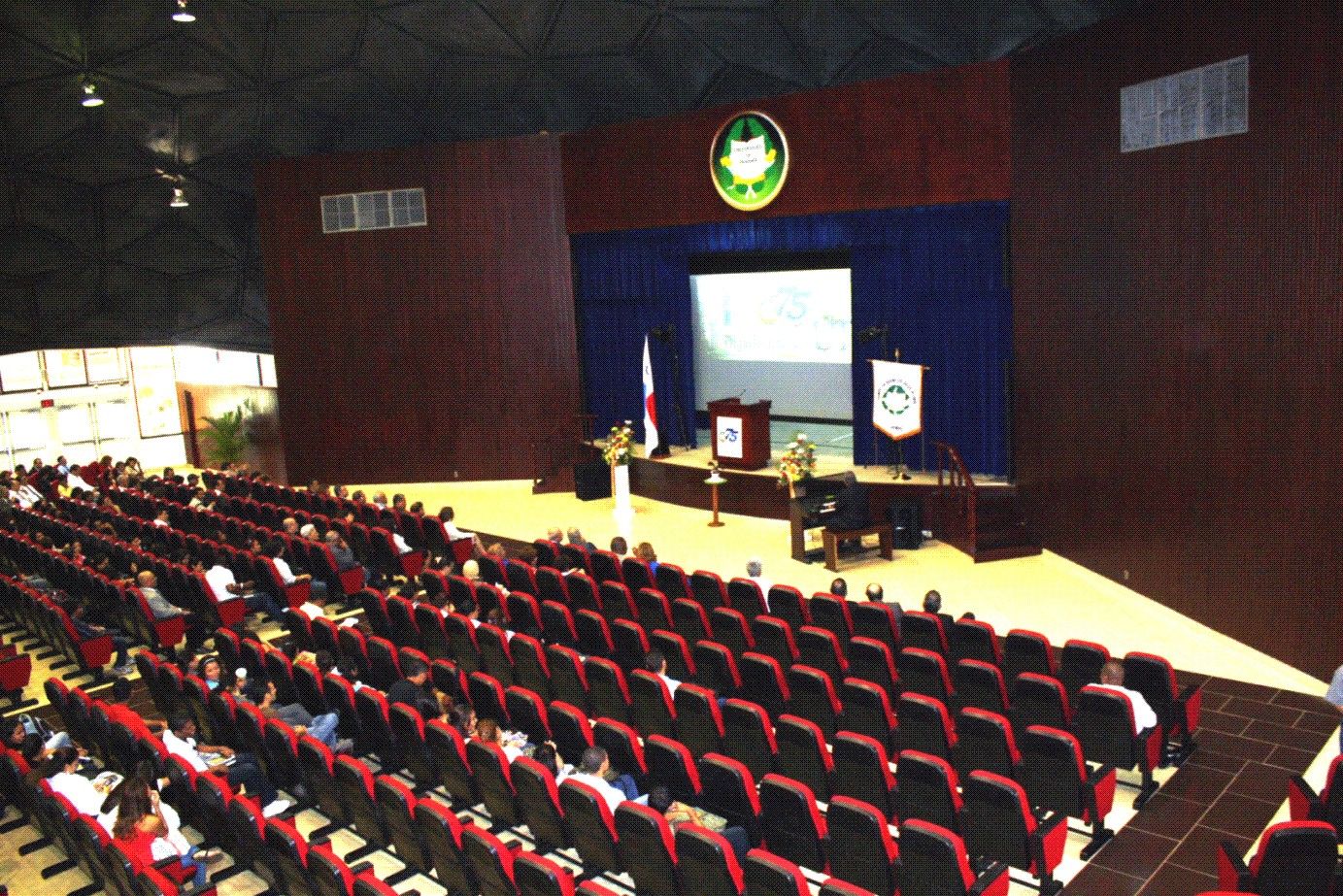 Organizan subasta en Panamá para recaudar fondos para México - universidad-de-panama