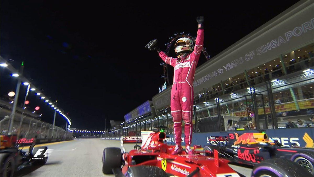 Vettel logra la pole position en el GP de Singapur