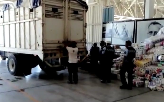 Llegan 25 toneladas de víveres a Ixtepec, Oaxaca Llegan 25 toneladas de víveres a Ixtepec, Oaxaca