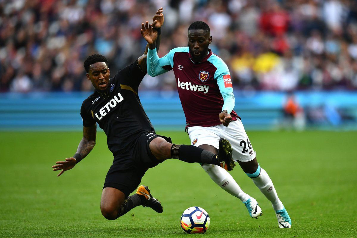 West Ham gana y sale de zona de descenso  - west-ham-2