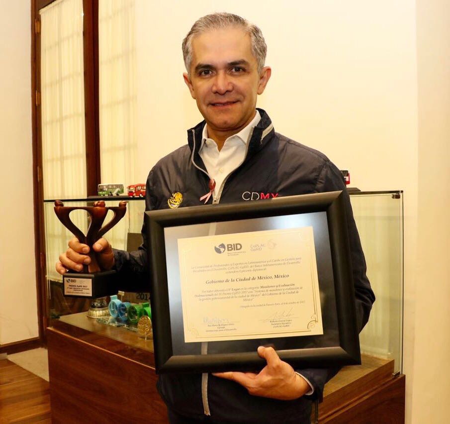 Reconoce BID sistema de Monitoreo y Evaluación de la Ciudad de México - 171017-MM-RECONOCIMIENTO-DEL-BID-A-INICIATIVA-MONITOREO-CDMX