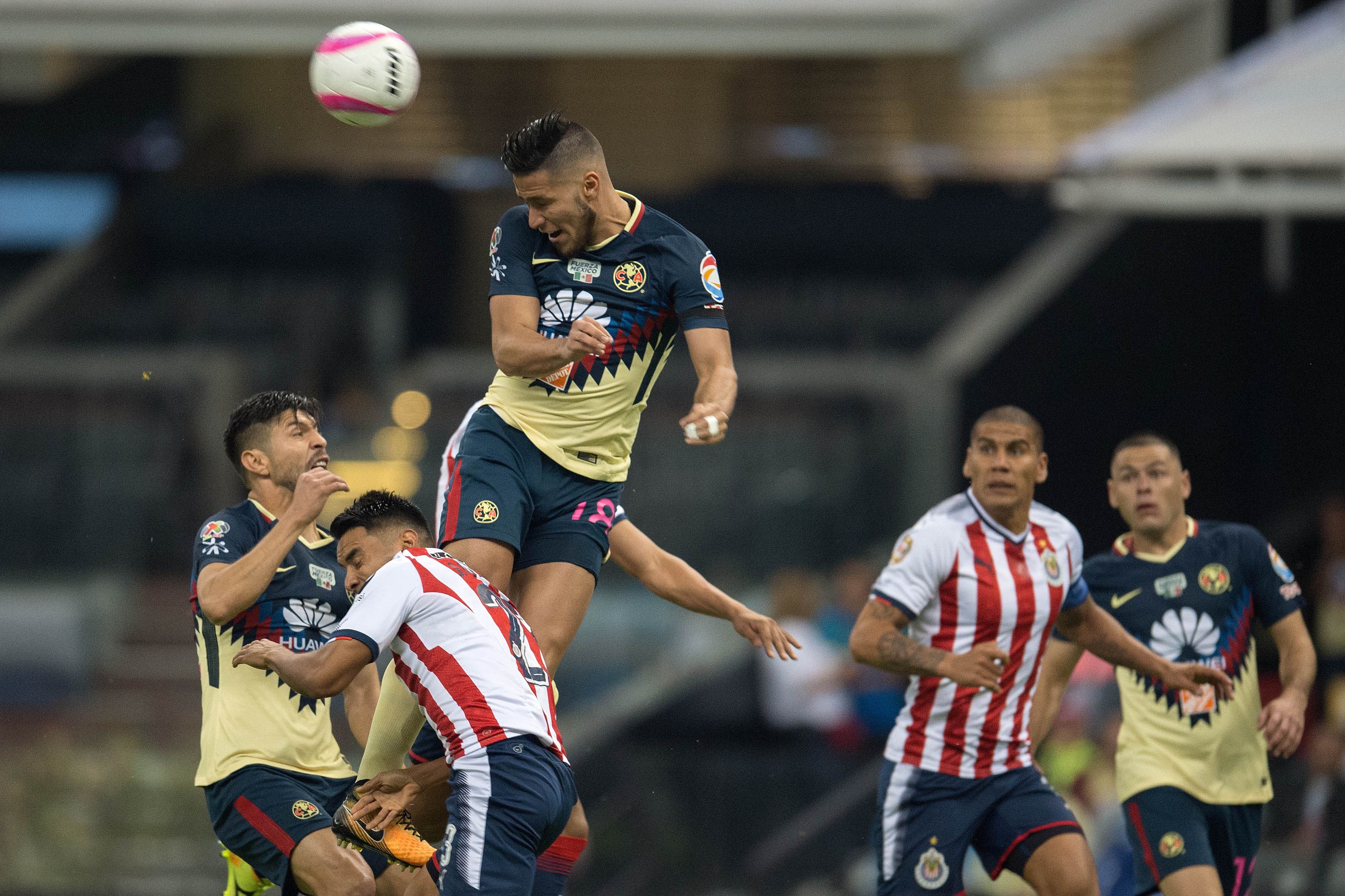 Chivas toca fondo ante el América