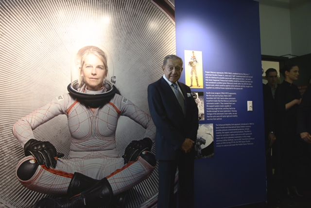 Miguel Alemán Velasco recibe reconocimiento de MIT - 3-copia