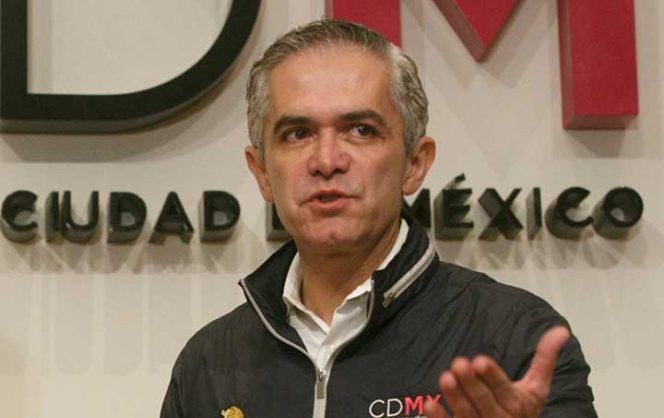 Mancera pide más presupuesto federal para reconstrucción de la CDMX