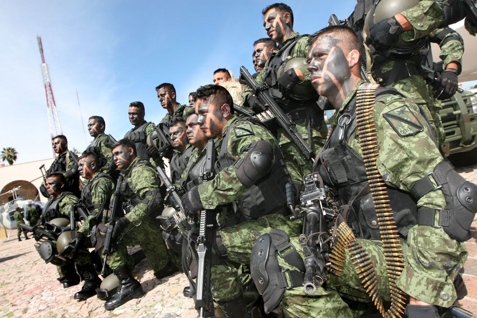 Fuerzas Armadas estrenarán himno el 20 de noviembre - 523