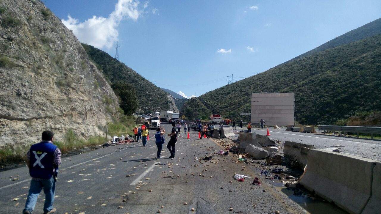 Accidente en carretera de Coahuila deja cinco muertos Accidente en carretera de Coahuila deja cinco muertos
