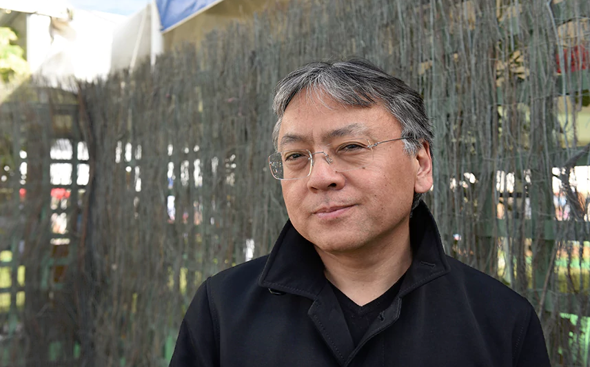 Kazuo Ishiguro gana el Nobel de Literatura