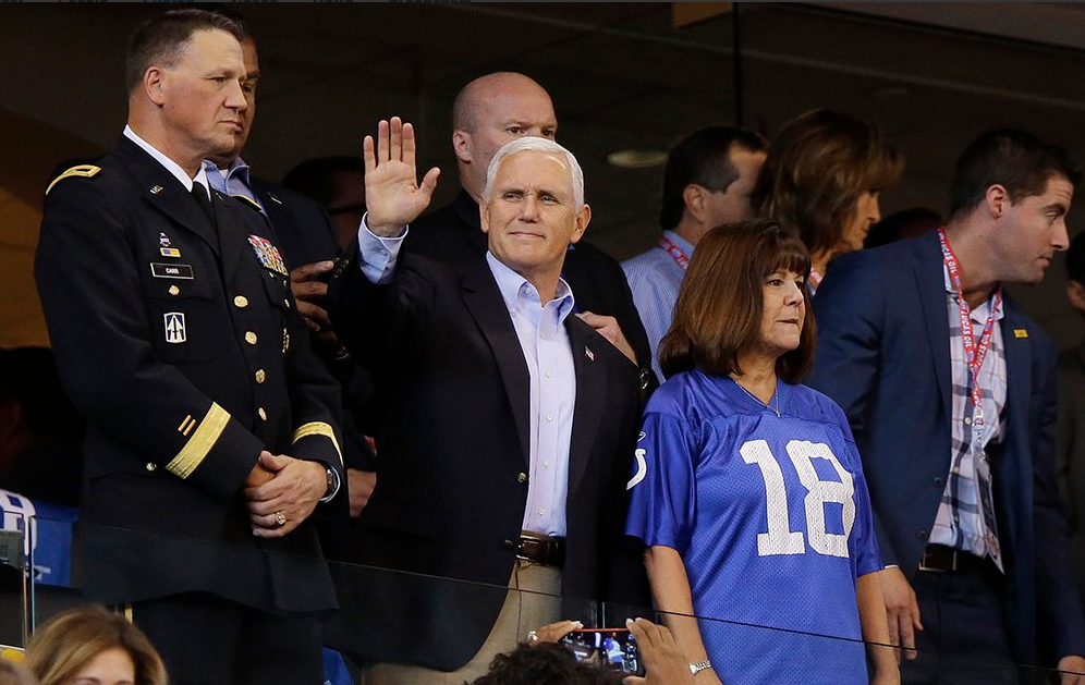 No estaba planeado que Pence abandonara partido de la NFL: Casa Blanca
