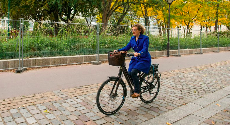 París busca reducir consumo de diésel y gasolina como combustibles