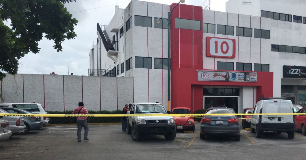 Balacera en televisora de Cancún deja una persona lesionada