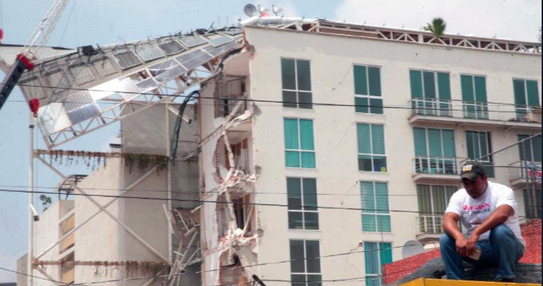 Abren expedientes contra 13 constructoras tras sismos