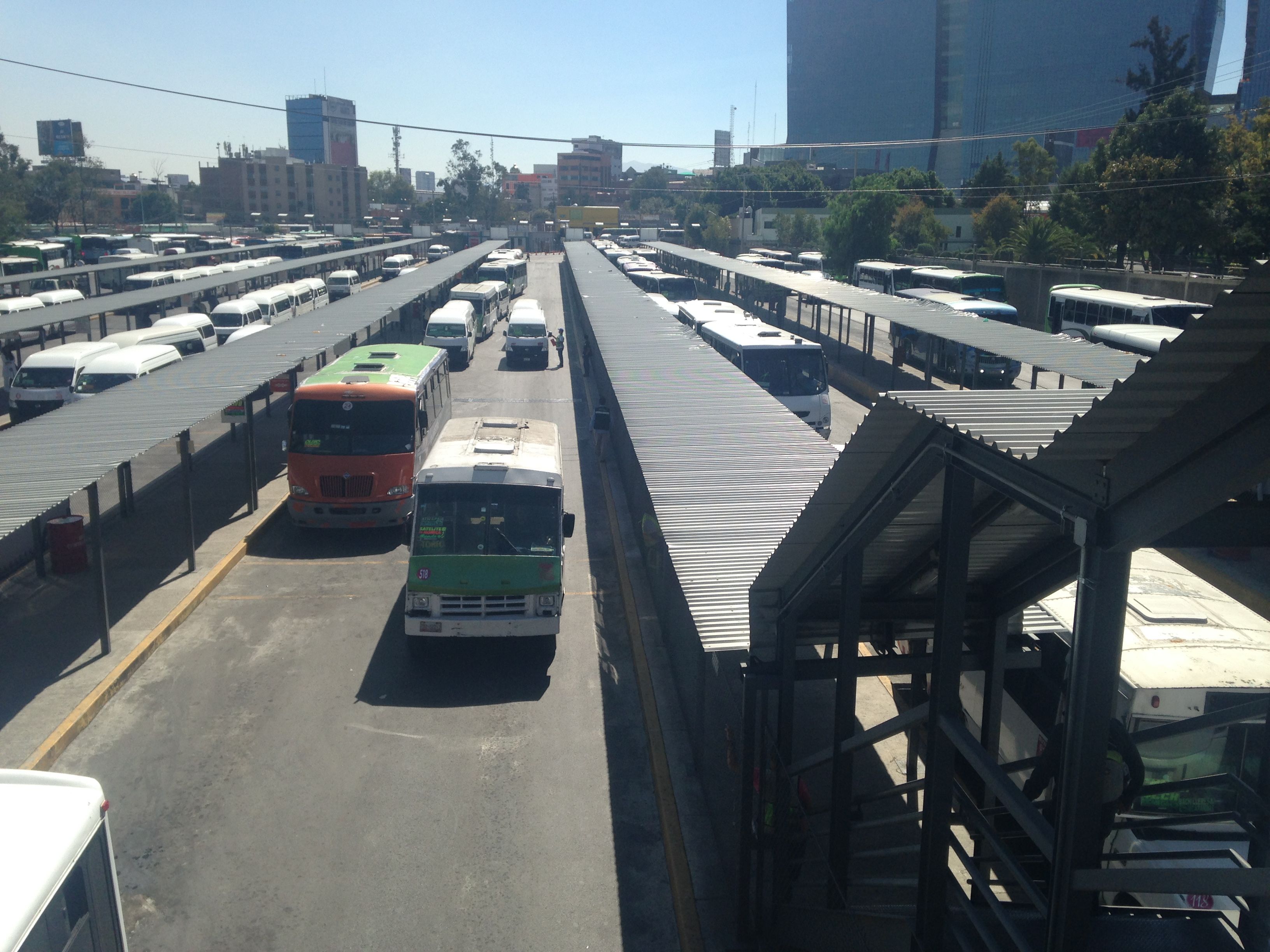 Disparan a policía en inmediaciones del Metro Cuatro Caminos