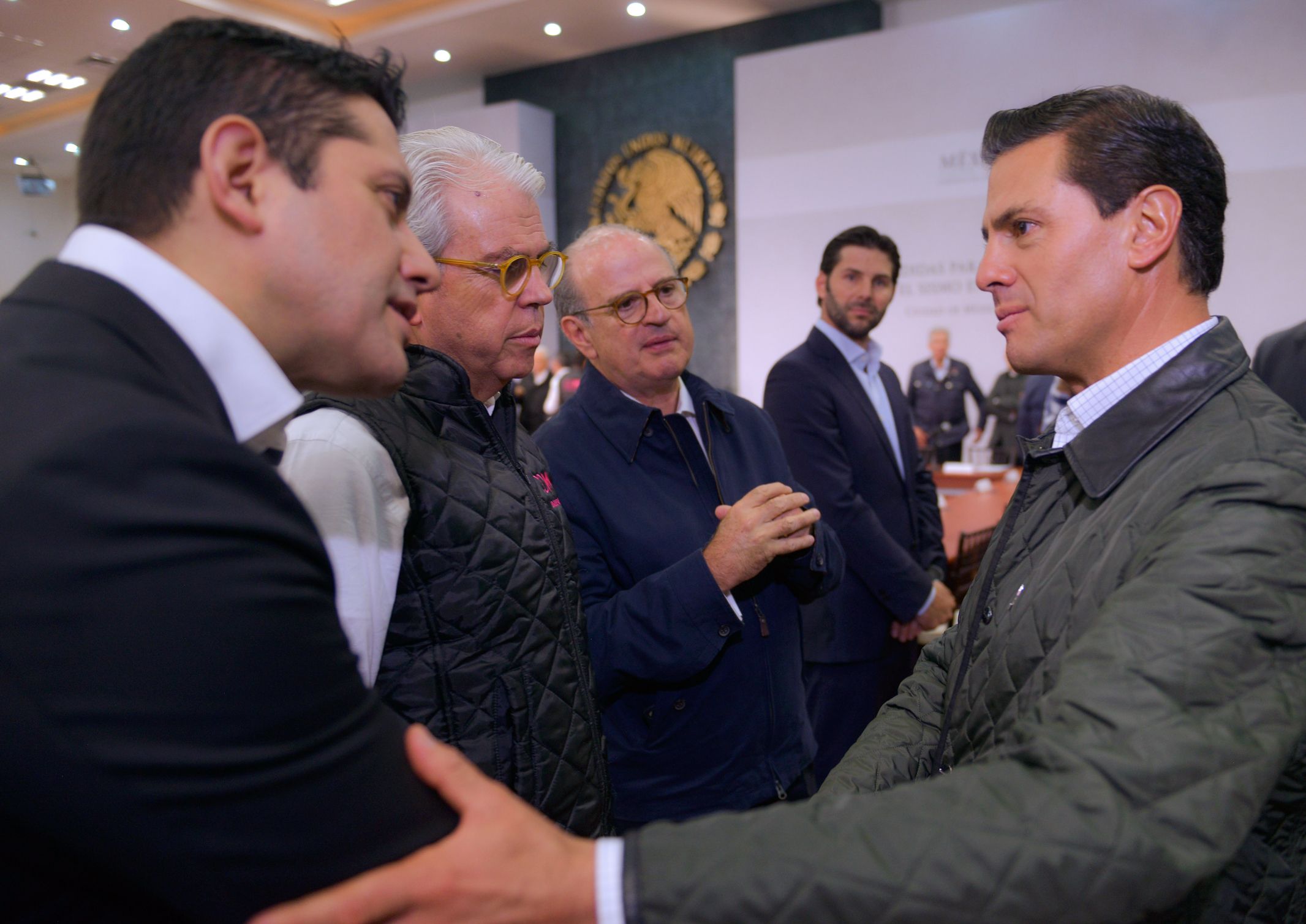 EPN garantiza transparencia en uso de recursos para reconstrucción - EPN-4