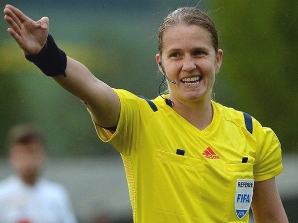 Designan a mujer árbitro para partido de Mundial Sub 17 - Ester-Staubli-mundial-sub-17-1