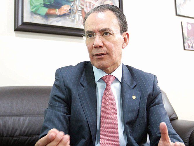 Reconstrucción de escuelas dañadas iniciará el 6 de noviembre - Hector-Gutierrez-de-la-Garza