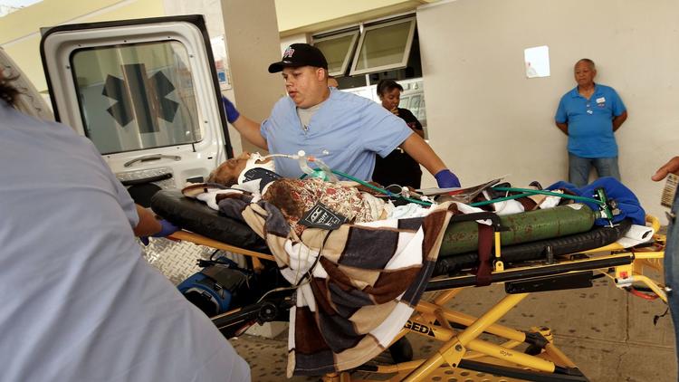 Hospitales en Puerto Rico no tienen energía eléctrica - Hospitales-Puerto-Rico-Foto-de-Los-Ángeles-Times