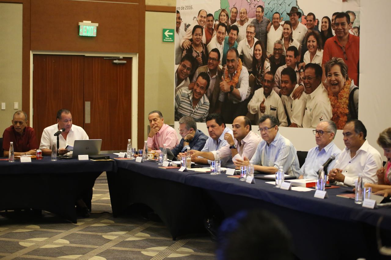 Astudillo Flores realiza balance a dos años de su gobierno