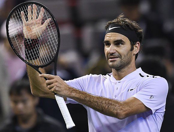 Federer se corona en el Másters de Shanghai tras vencer a Nadal