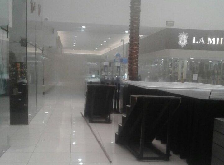 Se incendia restaurante de Plaza Galerías