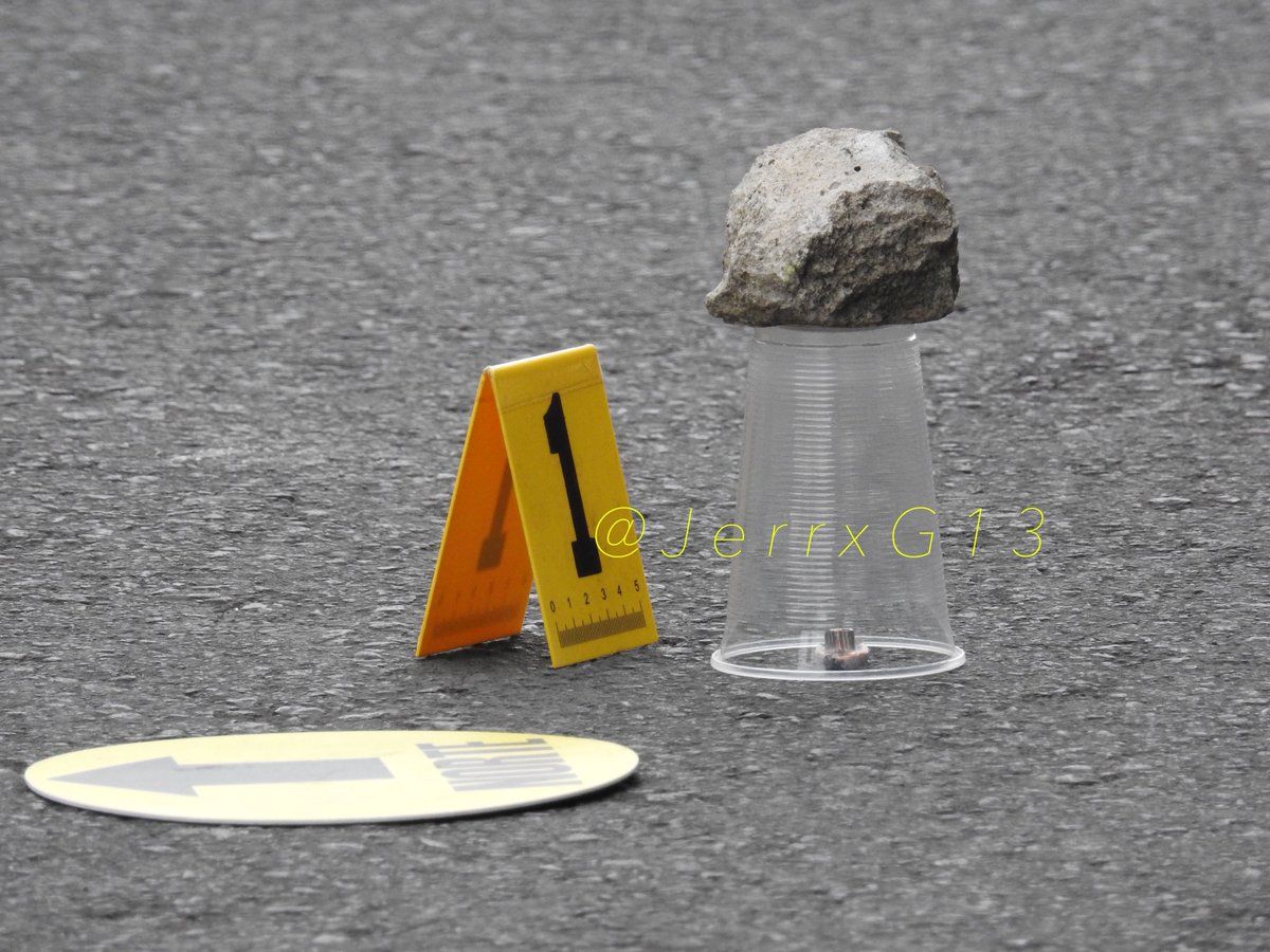 Asesinan a hombre cuando bajaba de su auto en Iztapalapa - Iztapalapa-asesinan-balazos-coche-2