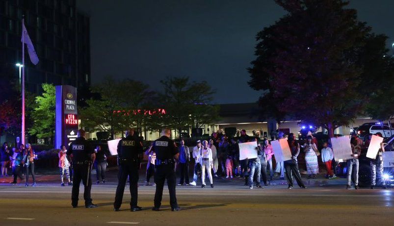 Mujer muere de hipotermia en congelador en hotel en Chicago