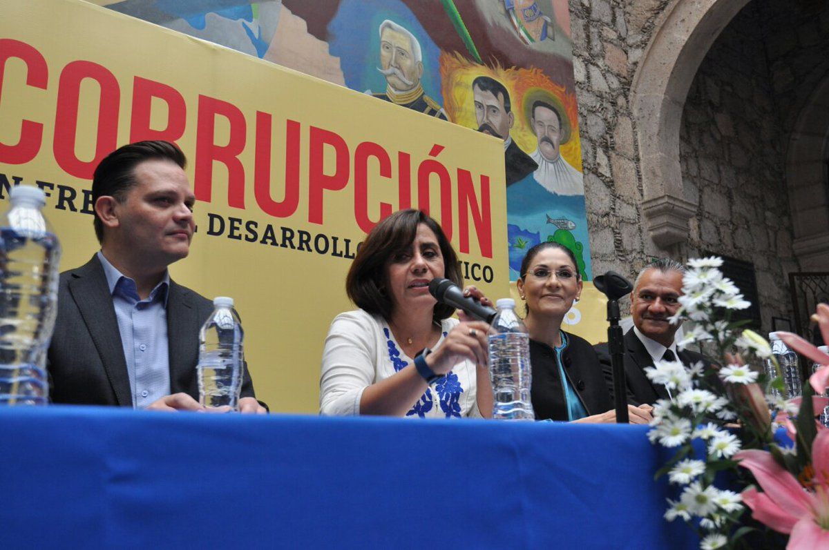 Luisa María Calderón renuncia al PAN tras 41 años de militancia