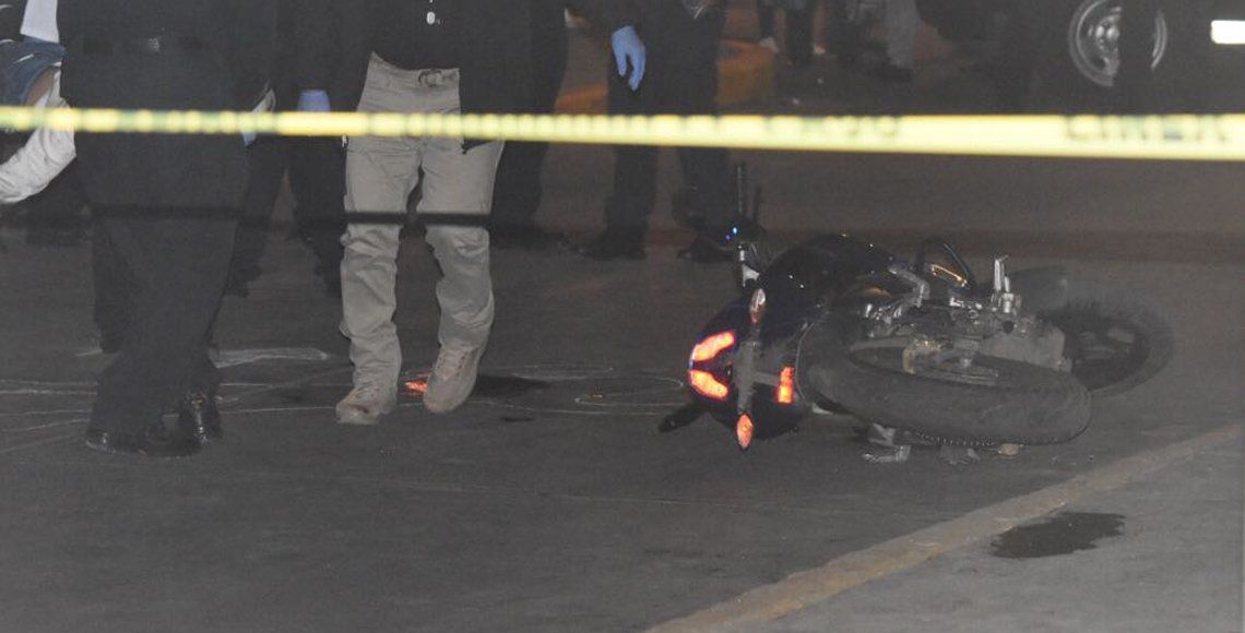 Asesinan a balazos a motociclista en Iztacalco