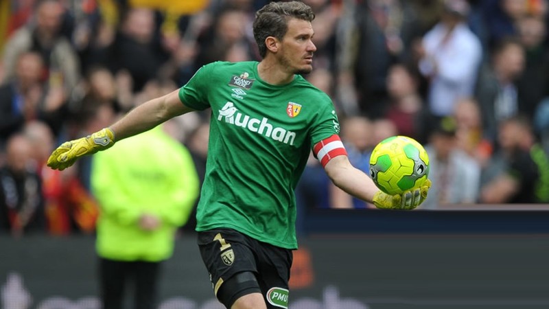 Detienen a exportero del PSG por golpiza a mujer - Nicolas-Douchez