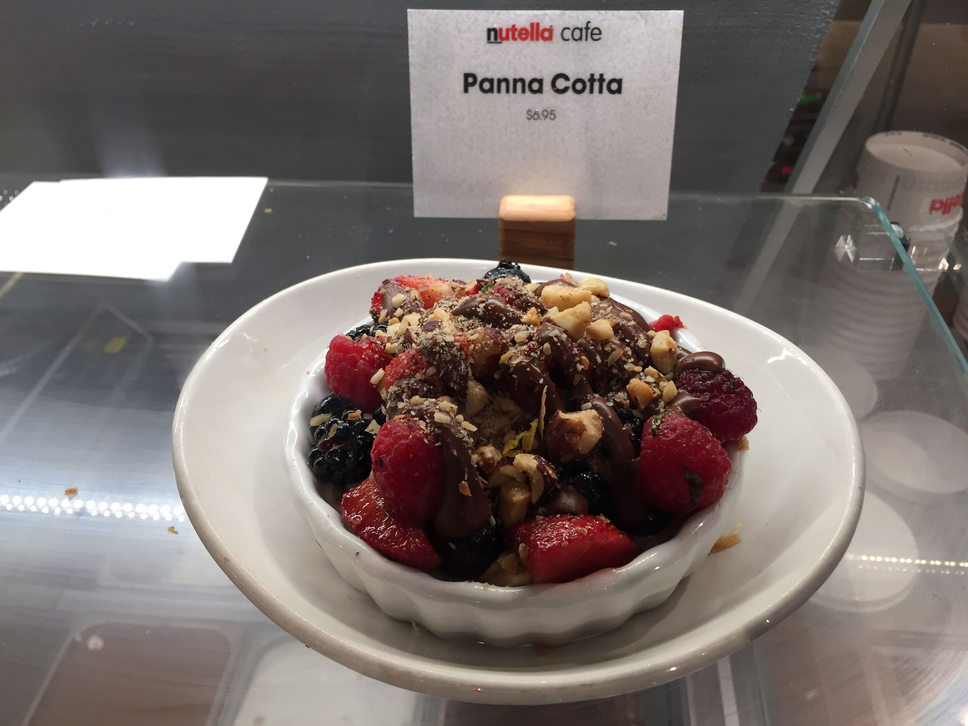 Así es el restaurante de Nutella de Chicago - Nutella-Cafe-Chicago-8