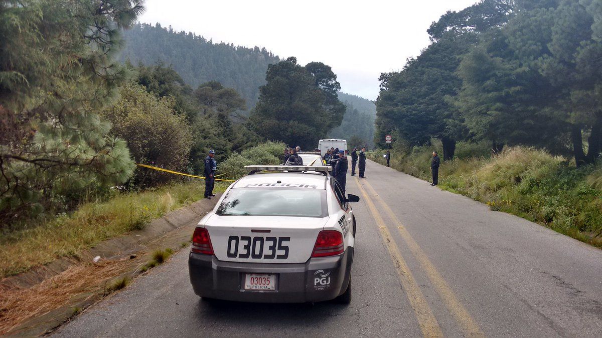 Encuentran tres cuerpos en carretera Picacho-Ajusco - Picacho-Ajusco-tres-cuerpos-3
