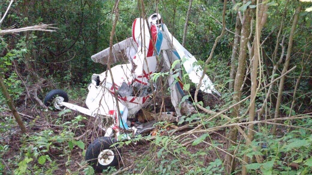 Hallan avión pequeño caído en Guerrero