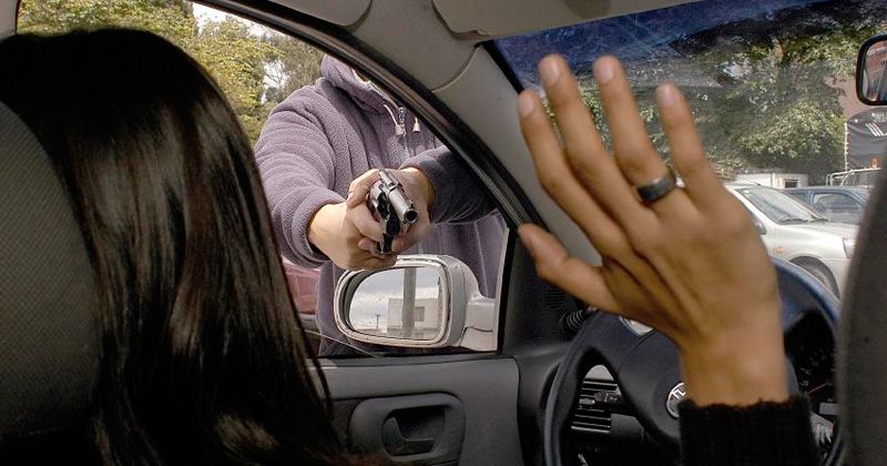 Roban un auto cada seis minutos en México - ROBO-DE-AUTOS2