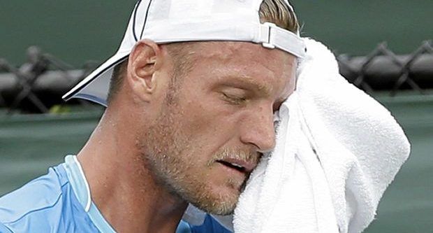 #Video Tenista australiano se burla de empleados en cancha de Monterrey