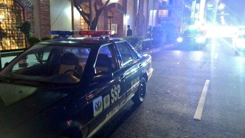 Asaltan Sanborns en Calzada de Tlalpan