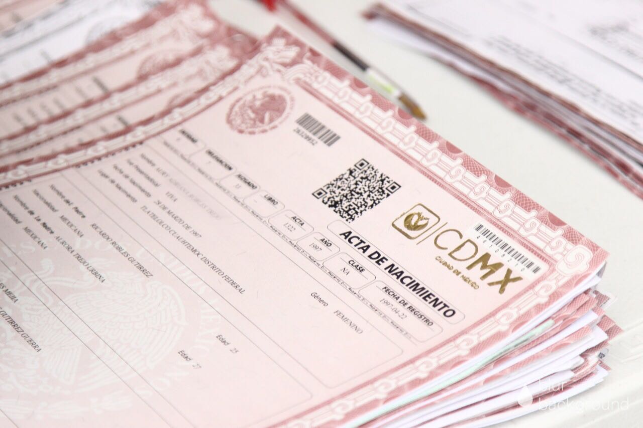 Padres podrán elegir orden de apellidos de sus hijos en la Ciudad de México