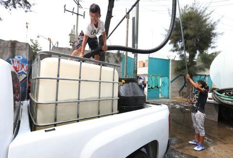 Normalizar suministro de agua tardará tres semanas: Sacmex - agua-iztapalapa-1