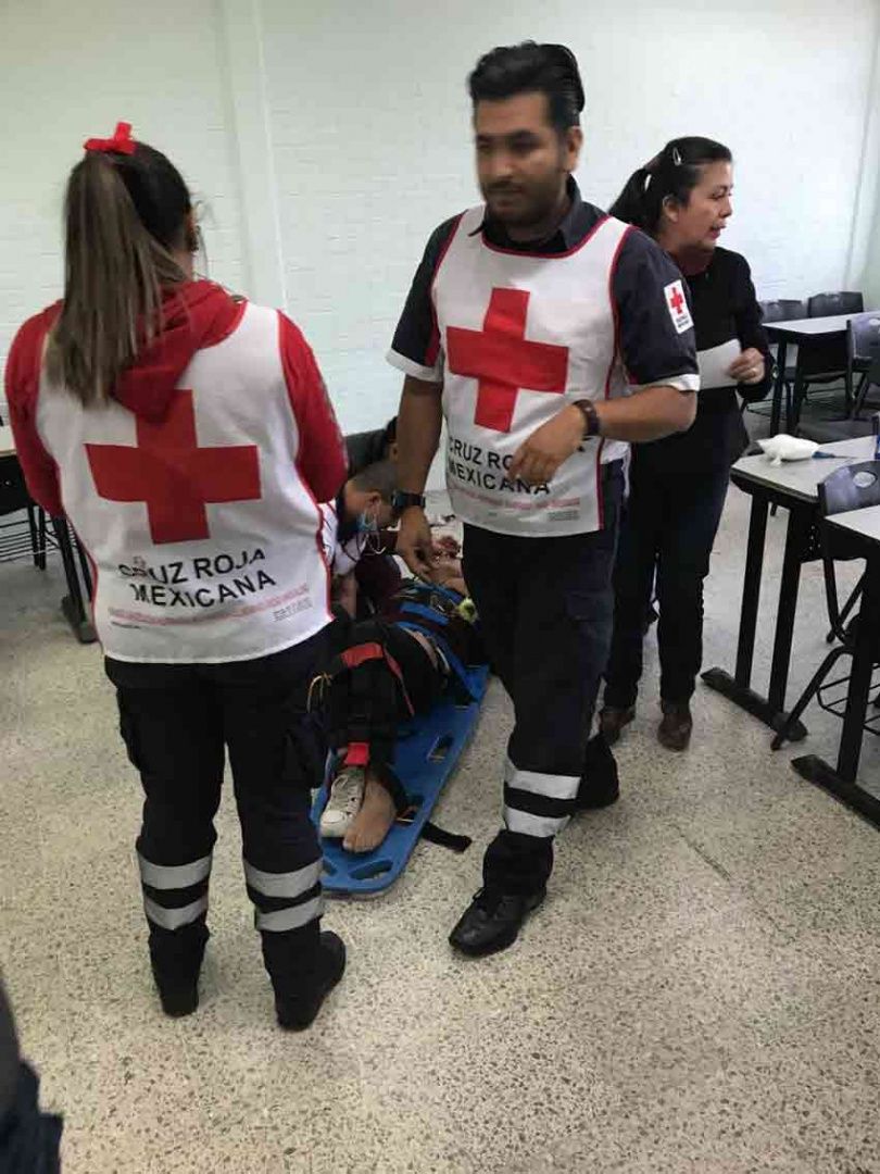 Balean a alumno en escuela de la Ciudad de México - alumno-herido