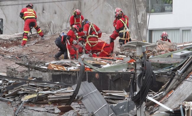 Falta un cuerpo por recuperar en Álvaro Obregón 286 - alvaro-obregon-286-cuerpos-1