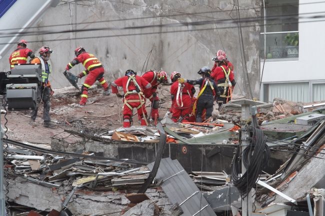 Vecinos de Alvaro Obregón 278 denuncian saqueos
