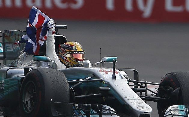 Hamilton viajó a Miami para celebrar su cuarto título de F1