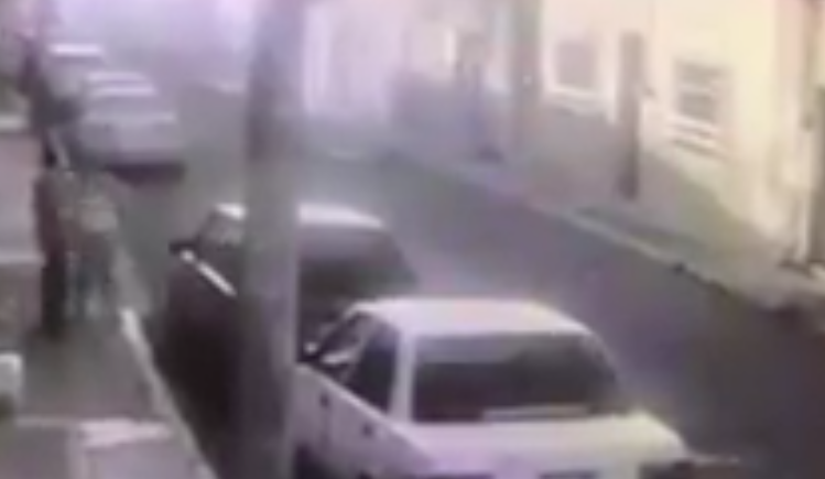 #Video Asesinan a mujer en el centro de Tepic