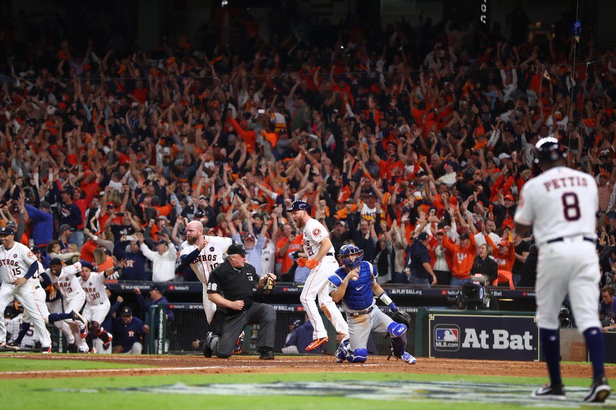 Astros toman ventaja en histórico juego - astros