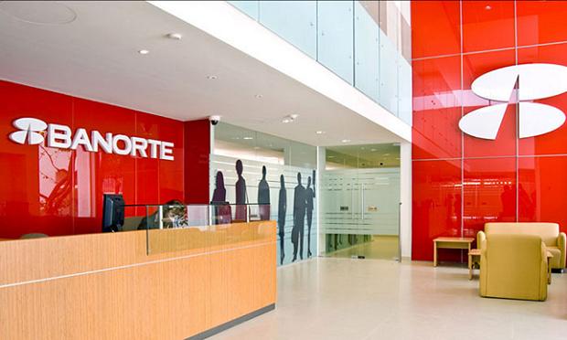 Se fusionan Interacciones y Banorte