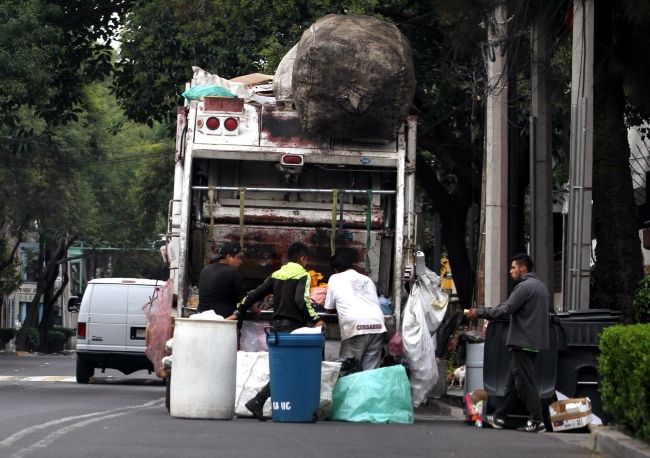 Implementan modelo para que basura genere energía para mover al Metro - basura-cdmx
