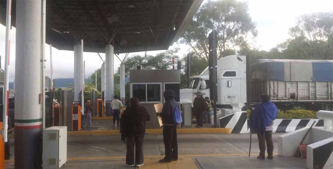 Toman caseta en Oaxaca por caso Nochixtlán - caseta2