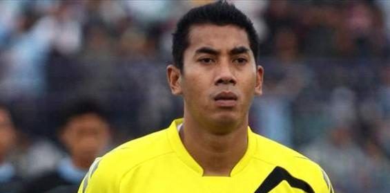 #Video Portero muere tras choque durante partido en Indonesia