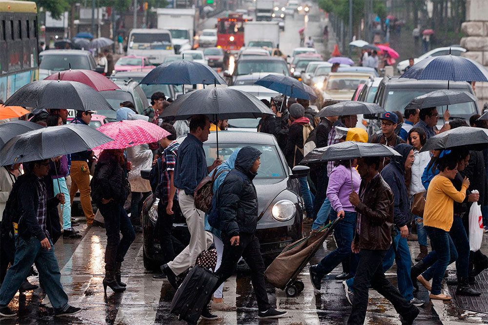 Chubascos dispersos y actividad eléctrica en el Valle de México