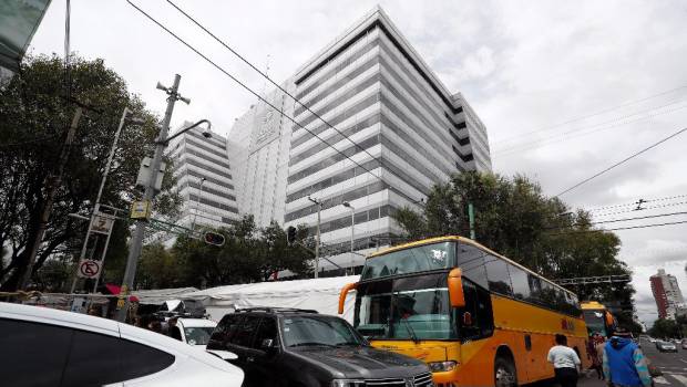 Manifestantes provocan cierre en Eje 7 Sur