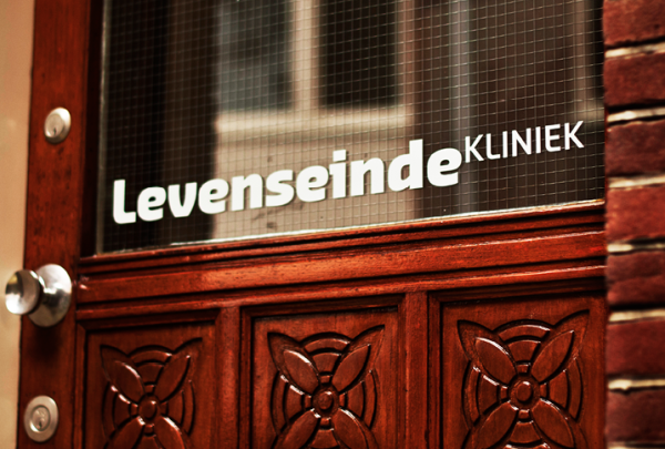 Saturan clínica de eutanasia en Países Bajos - clinica-holanda-1